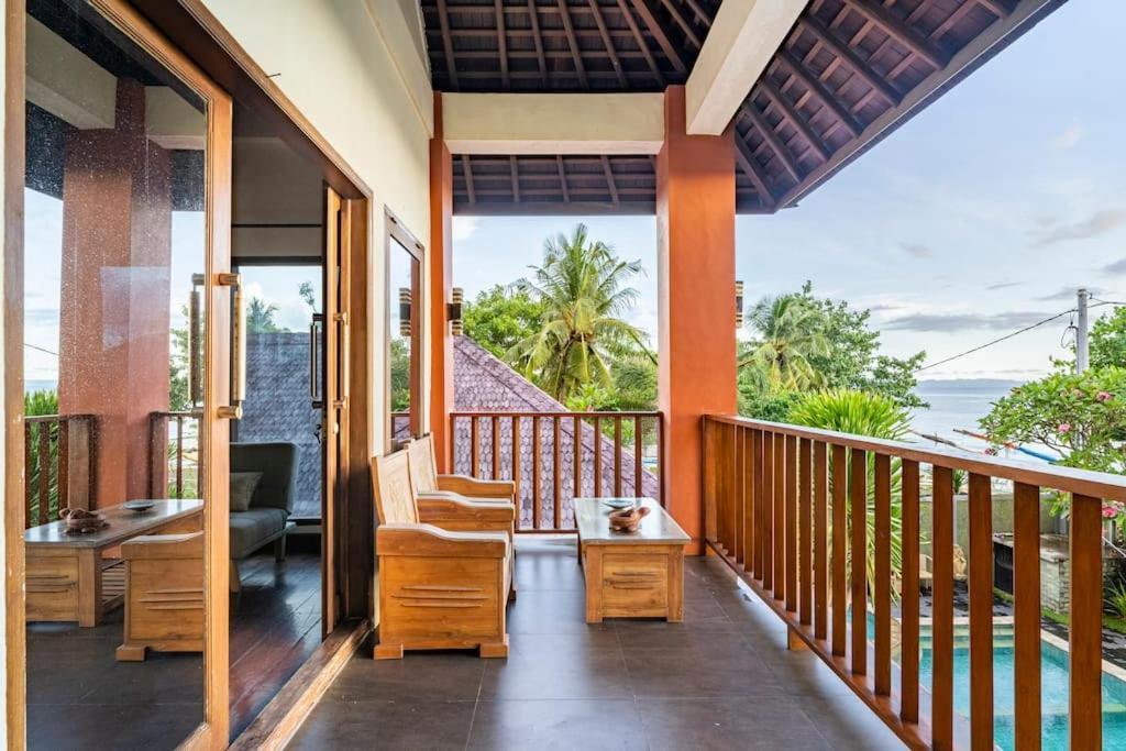Villa Kenanga In Meninting By The Beach Mataram Exterior photo